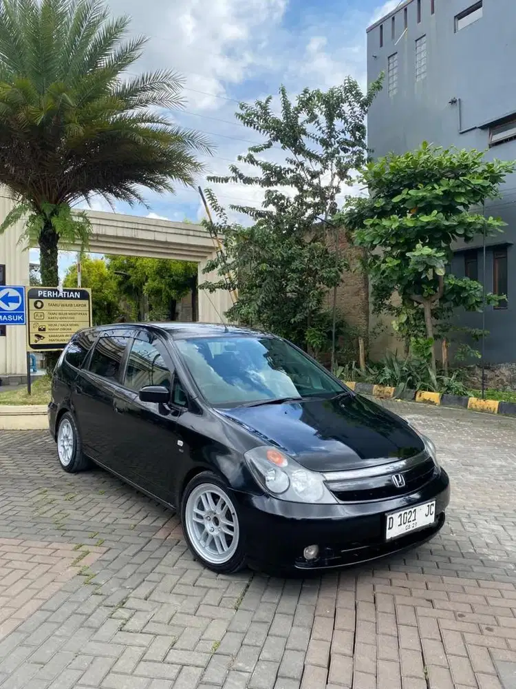 Honda Stream 2006 Bensin