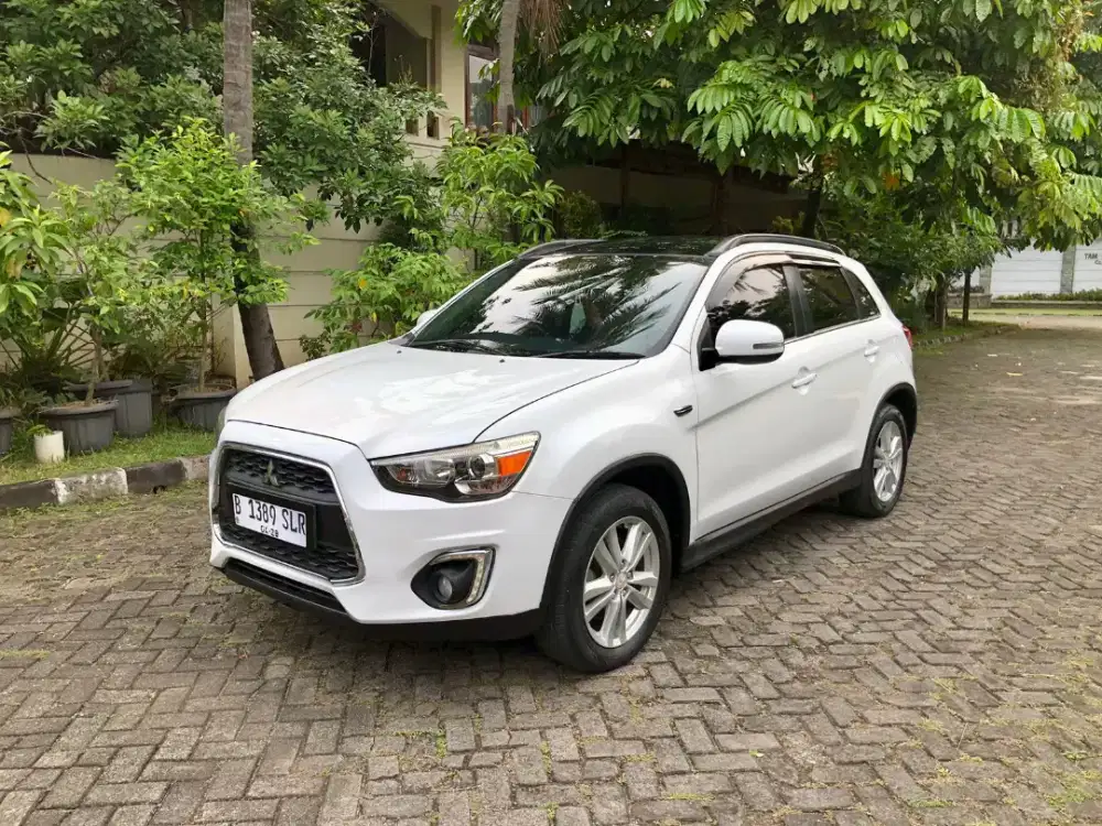 TERMURAH MITSUBISHI OUTLANDER PX 2.0 AT 2014