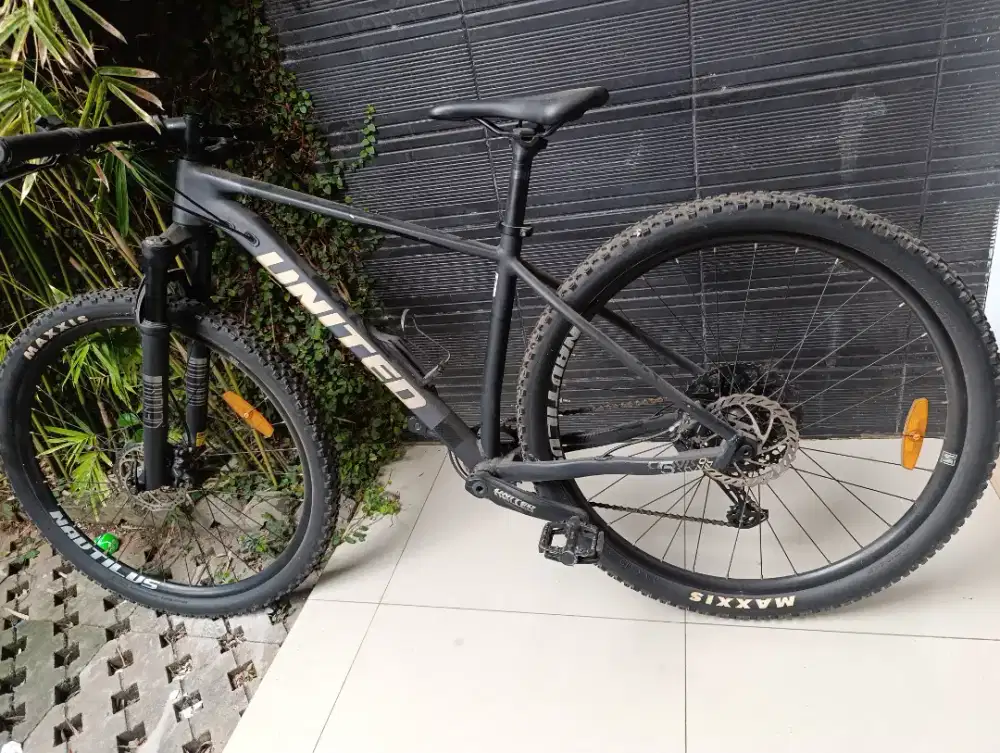 MTB UNITED CLOVIS 5.10