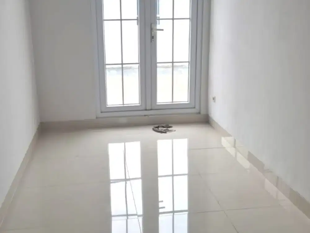 Rumah 12x20 240m Type 4KT Cluster Palm Spring JGC Jakarta Garden City