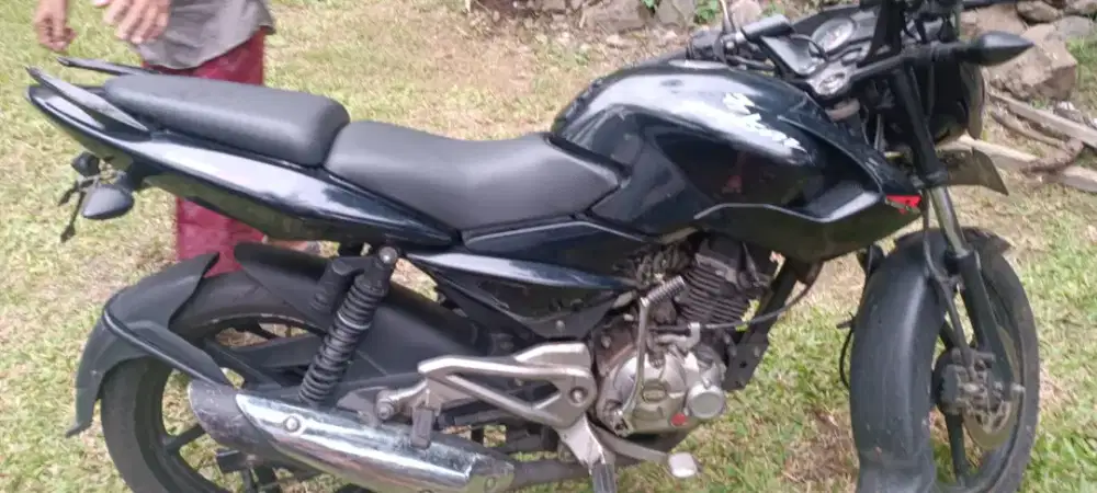 Jual cepat Bajaj Fulsar