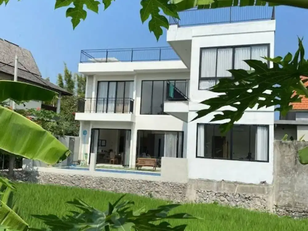 new brand villa sangat bagus dekat pantai Canggu