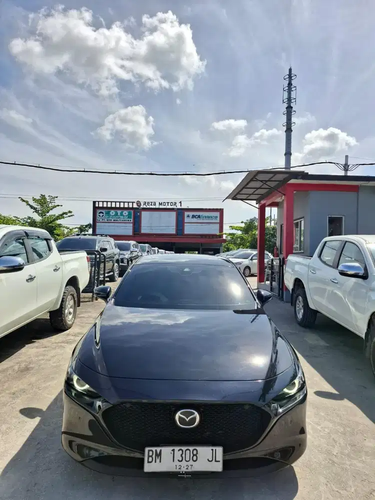 Mazda 3 2020 HB sport matic. Km 75rb