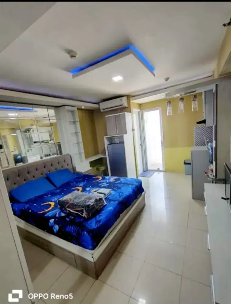 Di jual studio besar stock invest tower dahlia lantai sedeng Shm