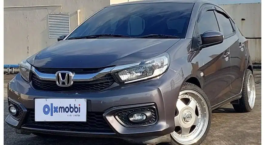TDP 7,JT Honda Brio Satya 1.2 E Bensin-AT Abu-Abu 2019