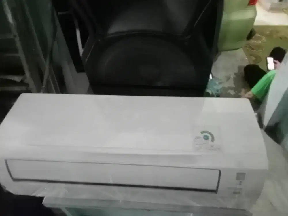 Ac 1/2pk dan 3/4pk bekas daikin inverter