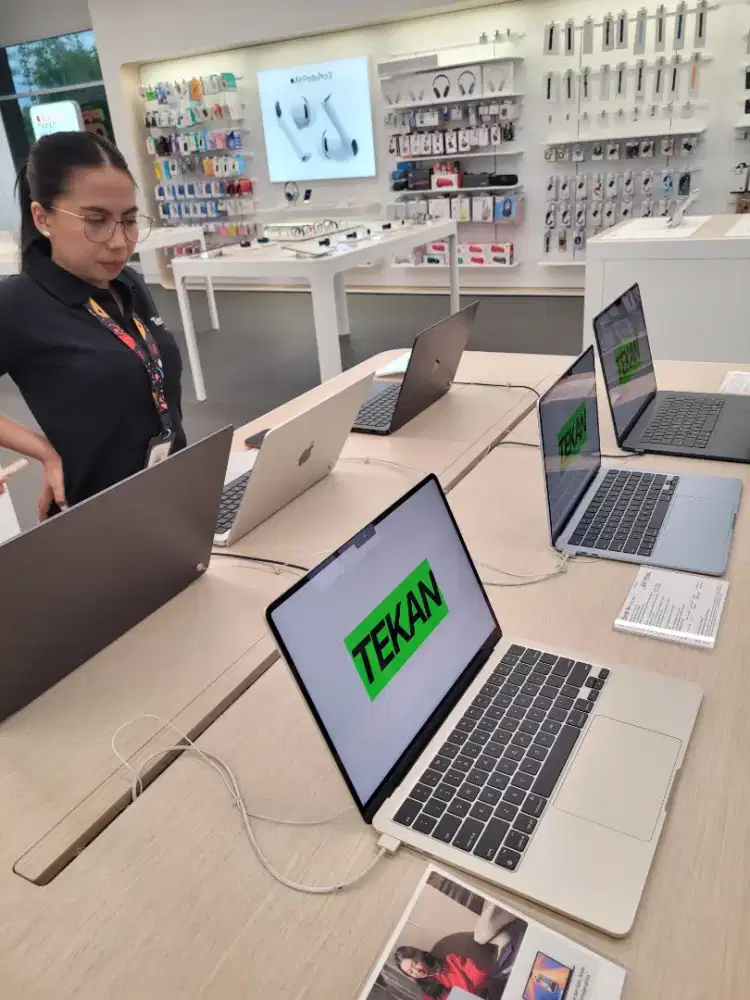 Promo kredit MacBook Air M4 13
inch dp 0 gratis 2x angsuran
