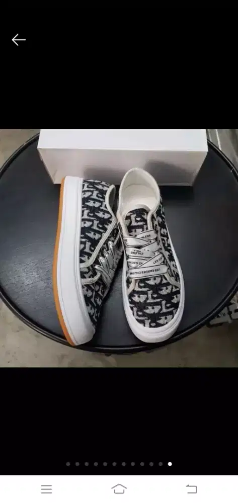 Mencari pekerjaan art pulang pergi