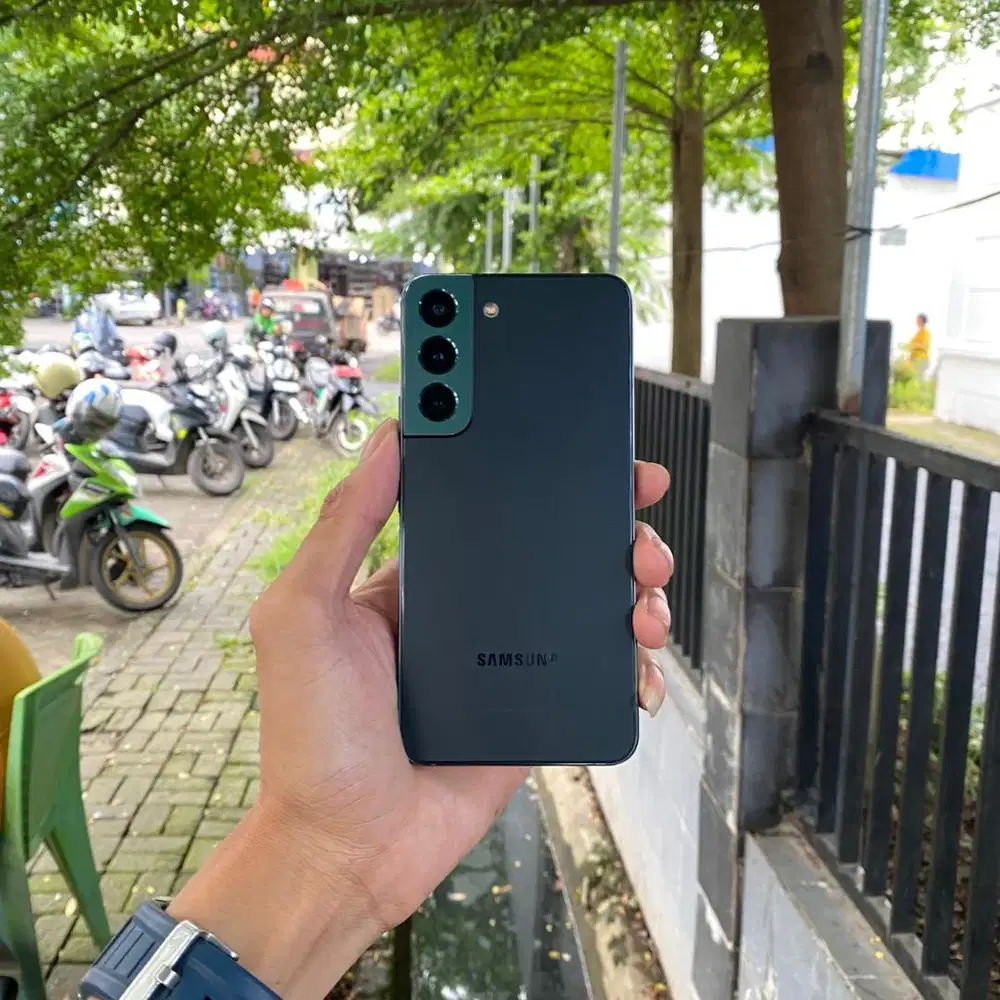 SAMSUNG S22 5G RAM 8/256GB RESMI SEIN