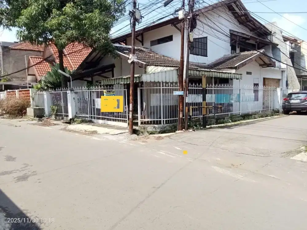 Strategis! Rumah bagus hook siap huni di area Batununggal Bandung