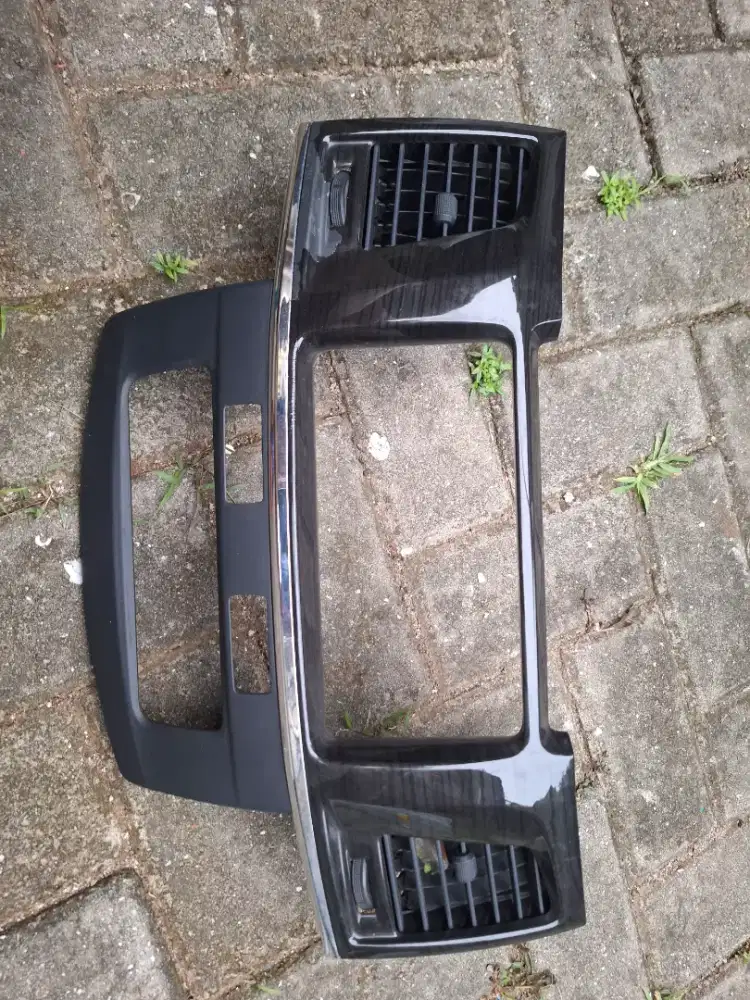 Cover LCD dashboard fortuner Lama dan speaker pintu mobil merk pioneer