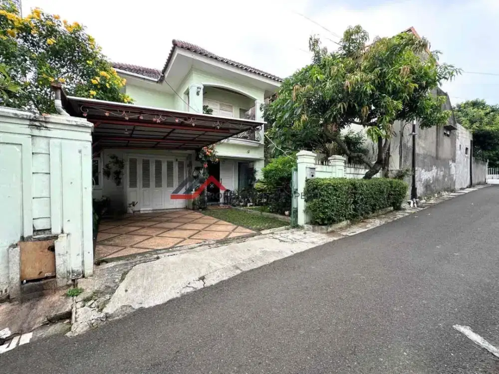 Rumah Lingkungan Asri Di Pejaten Barat