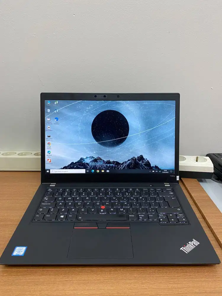 DICARI HOST LIVE LAPTOP