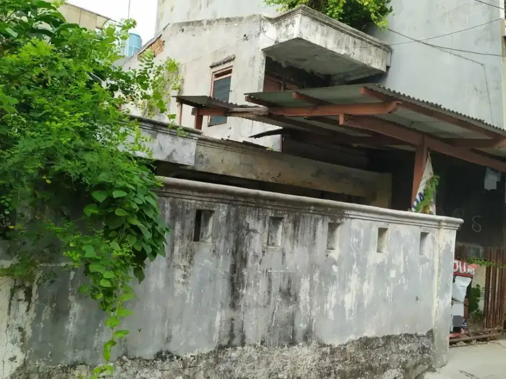 Jual Tanah (Jual Rugi Rumah Tua) 1,5 lantai Gading Mas Barat