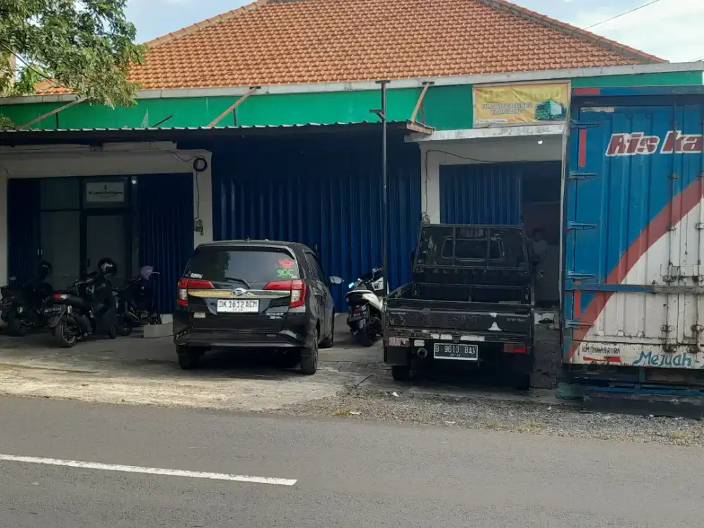 Dikontrakkan bangunan untuk Toko / Kantor