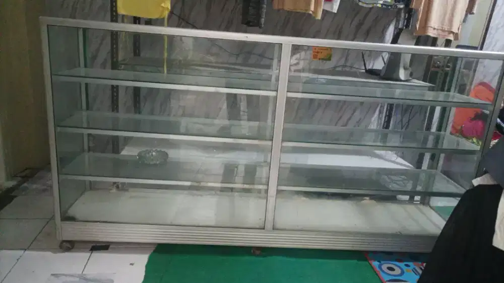 Jual etalase kaca panjang
