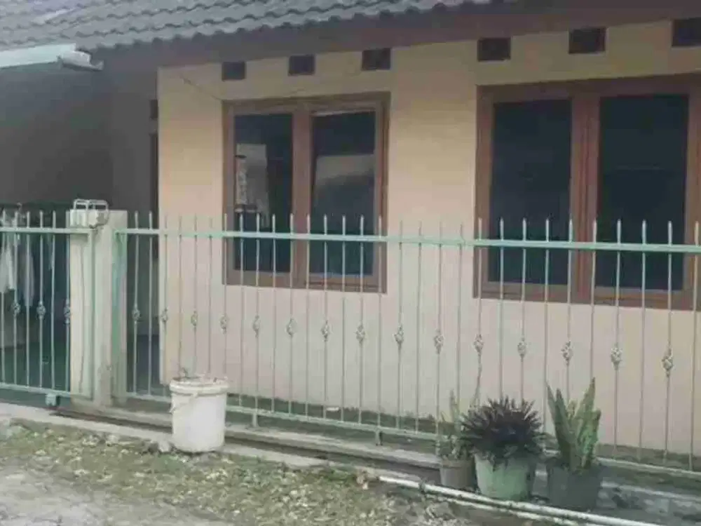 DIJUAL CEPAT – Rumah 2 Lantai di Bandung, Jawa Barat