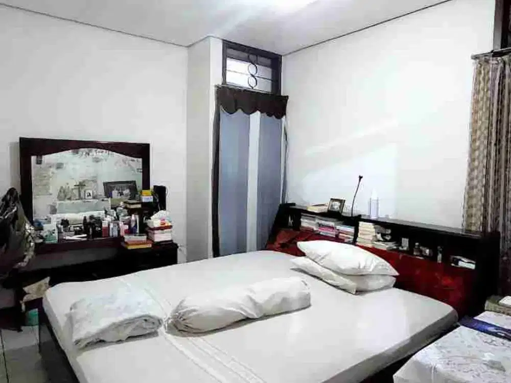 Jual rumah strategis dkt Setiabudi siap huni