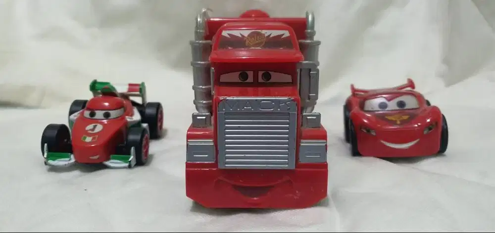 Disney cars truck dan disney cars junior bath toy set