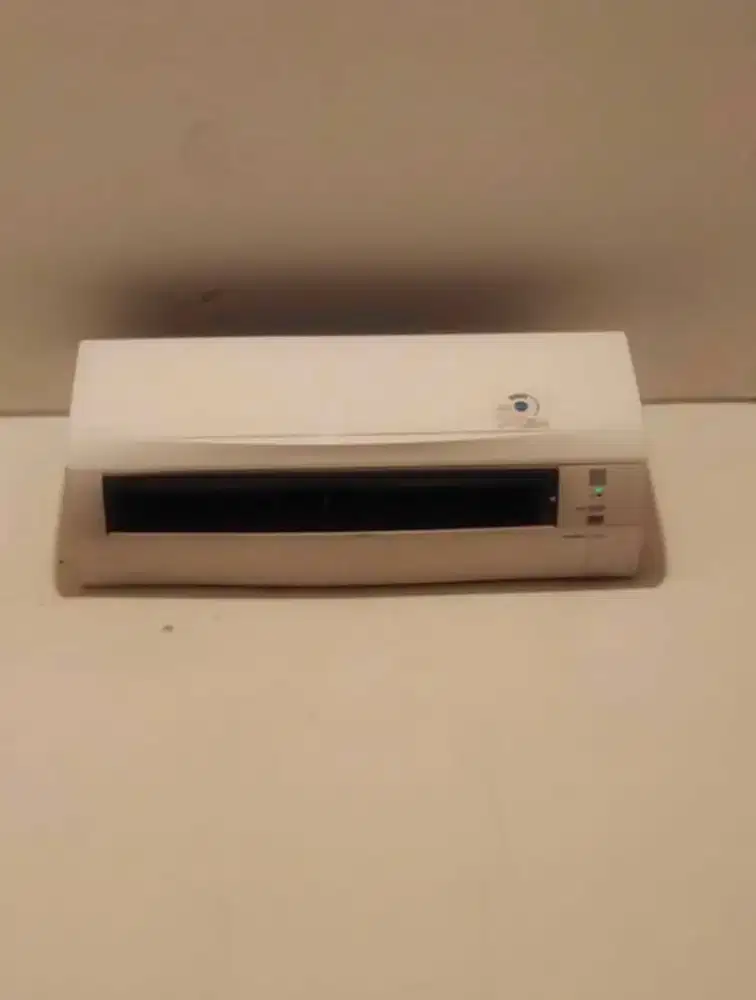 AC Daikin 1.5PK.masih garansi.setahun pake