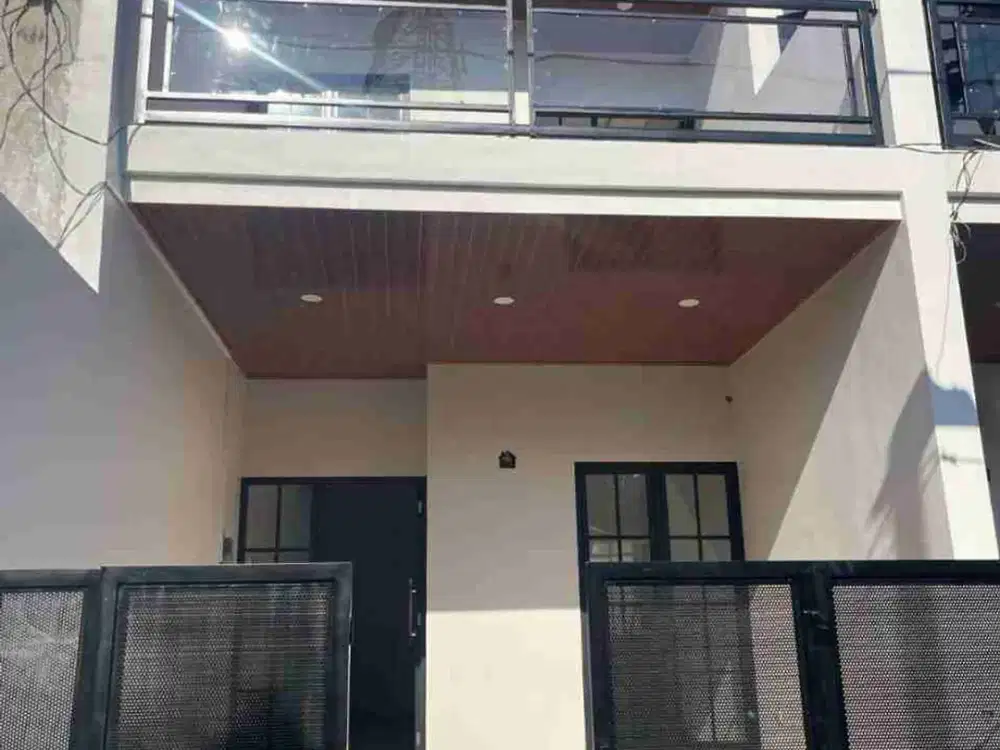 GRANTING BARU 2 Lantai ‼️ Rumah Baru Gress Area Simokerto