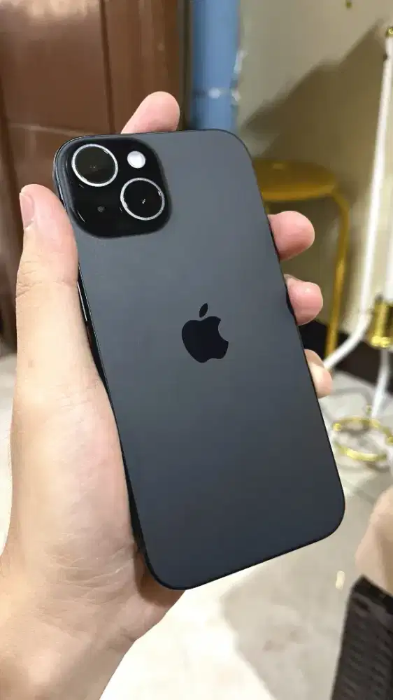 IPHONE 15 IBOX BH 100% NO MINUS MULUS FULLSET GARANSI PANJANG