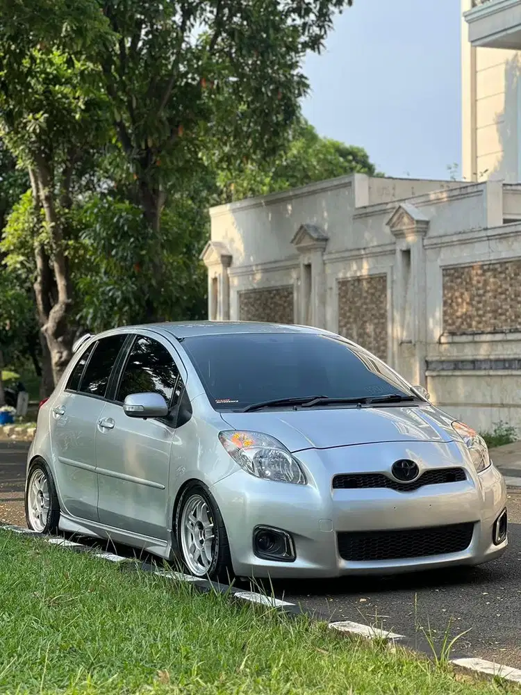 (JUAL BUTUH FULL MODIF TERMURAH) Toyota Yaris S Limited MATIC 2013