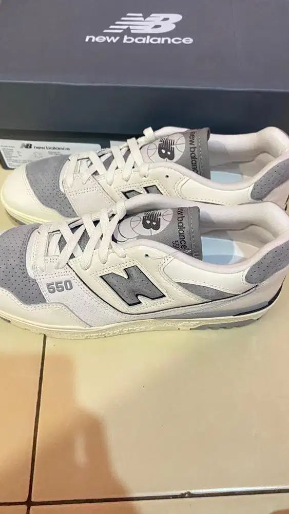 Sepatu New Balance 550