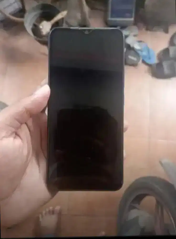 Vivo y19 6/128 Minus