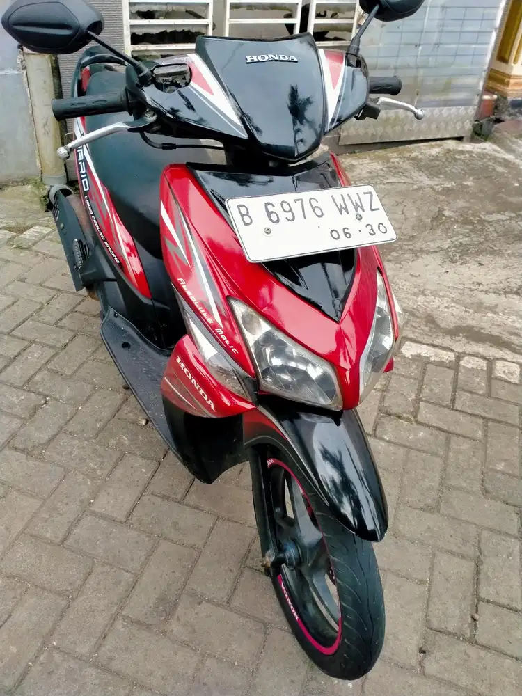 Honda Vario lengkap motor sehat walafiat keterangan detail dibawah