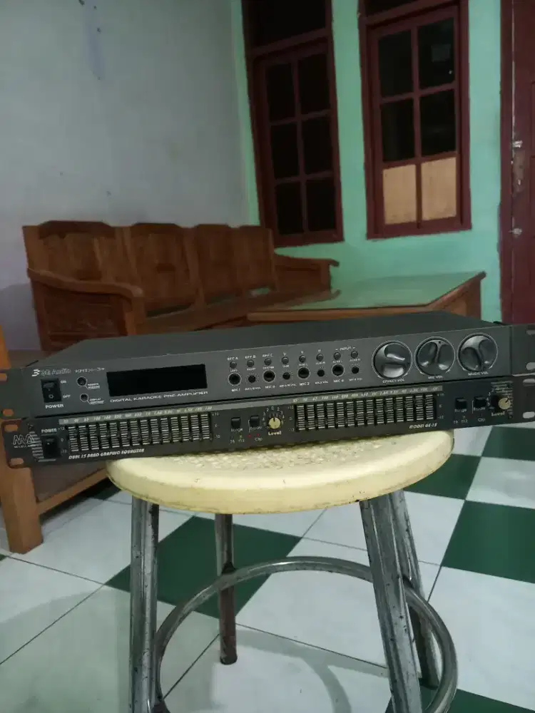 Beta3G Audio KMIX-3+ digital karaoke + Eq McLELLAND