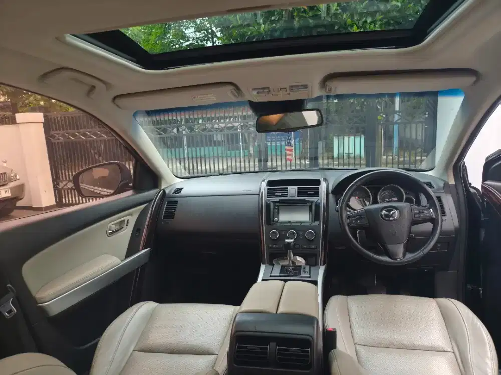 Mazda cx9 at gt awd low km