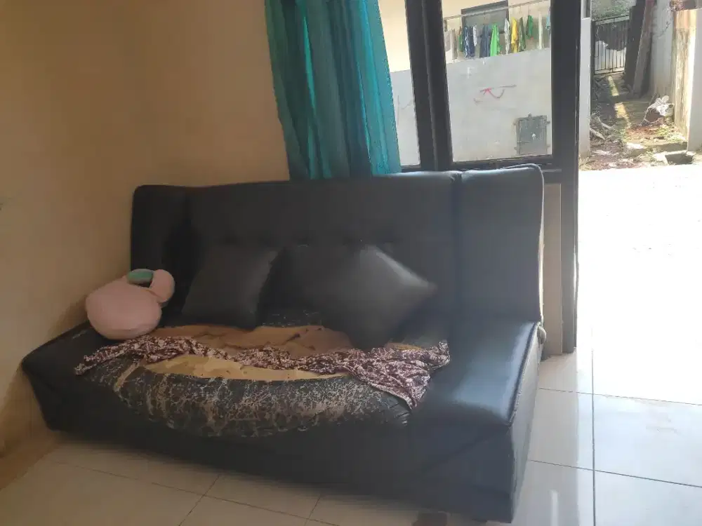 di jual sofa lipat bisa buat duduk bisa buat tidur