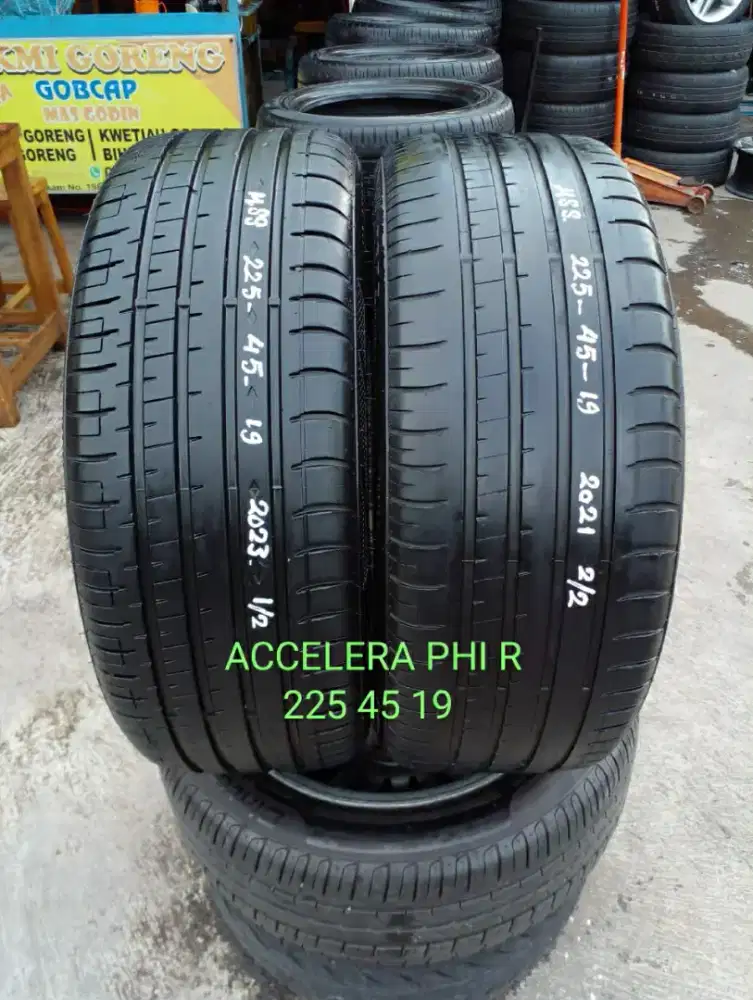 2 pcs ban second ACCELERA PHI R 225_45_19 (2023+2021)