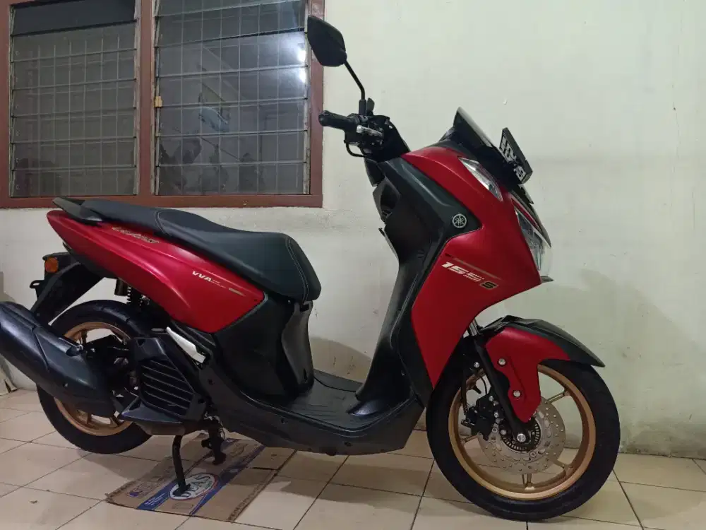 Yamaha LEXI LX 155 S KEYLESS 2025 BL 5 ( ISTIMEWA / LIKE NEW) B DKI