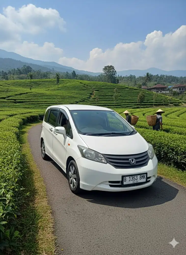 Honda Freed 2012 Bensin