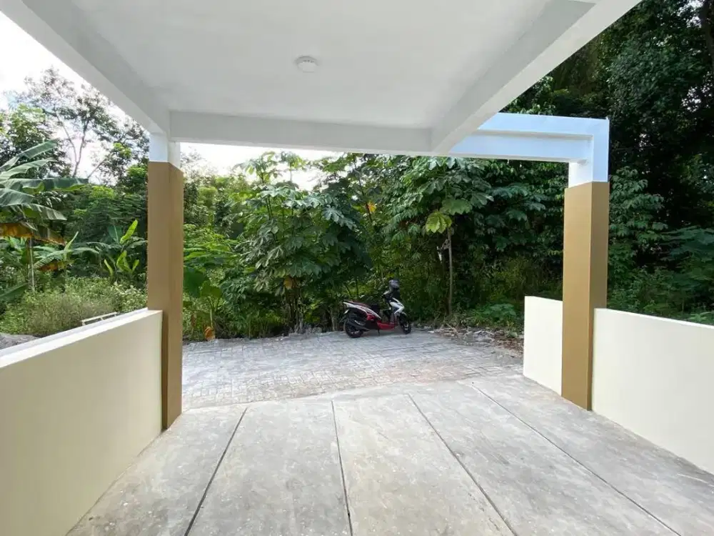 Rumah Baru Carport Luas Selatan Kampus UII