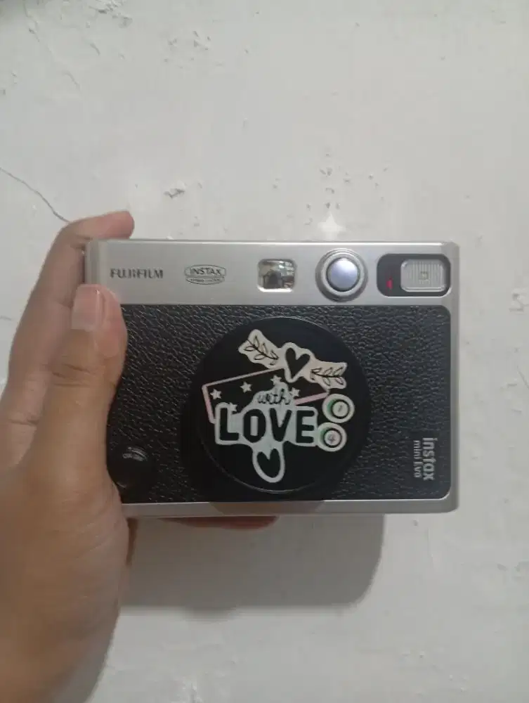 DIJUAL! Kamera Instax Mini Evo Hitam