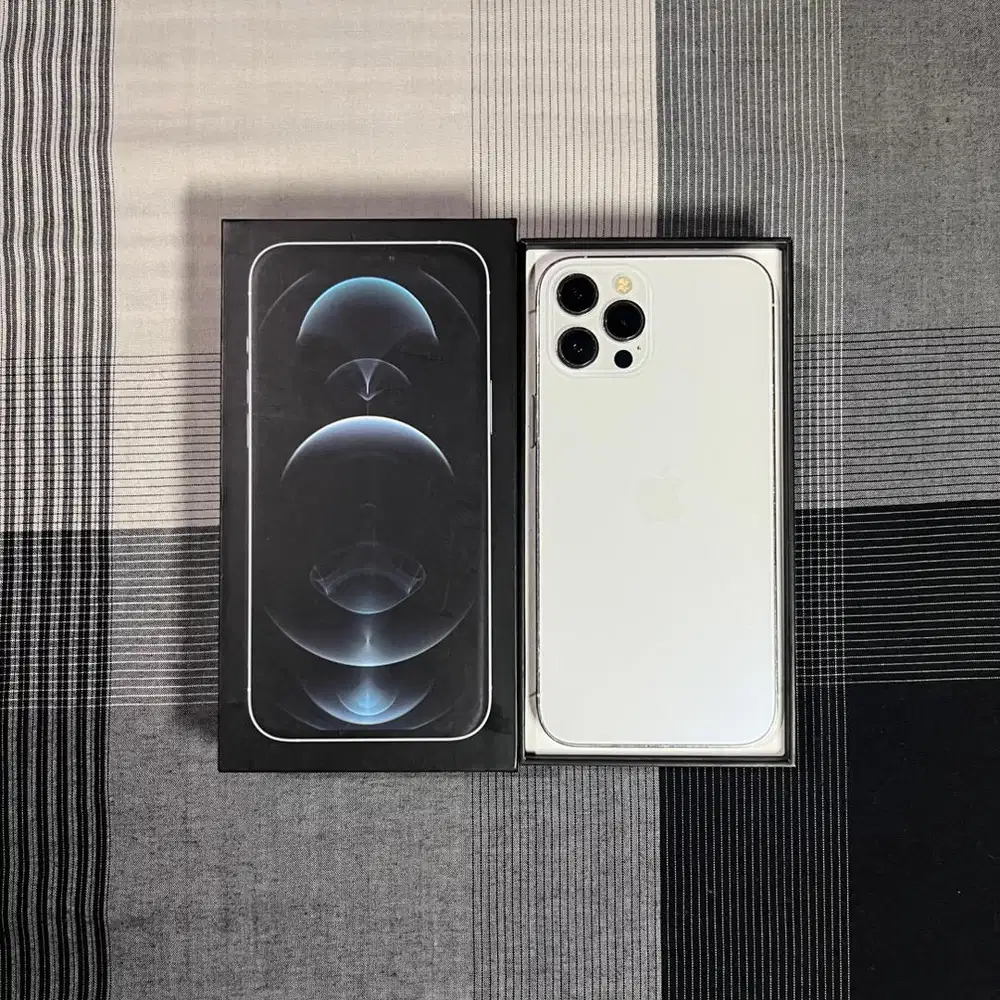 iPhone 12 Pro Max 256GB Silver ex IBOX