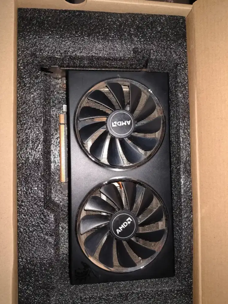 AMD Radeon RX 5700 XT