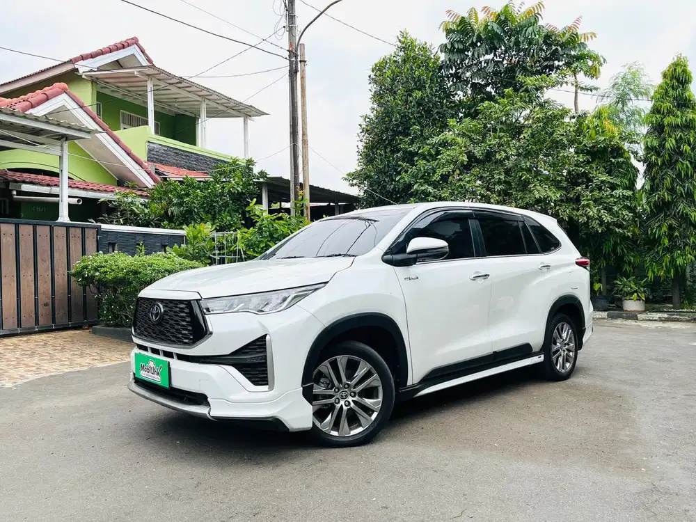DP 20 JUTA, TOYOTA INNOVA ZENIX 2.0 Q HYBRID TSS MODELISTA AT 2023