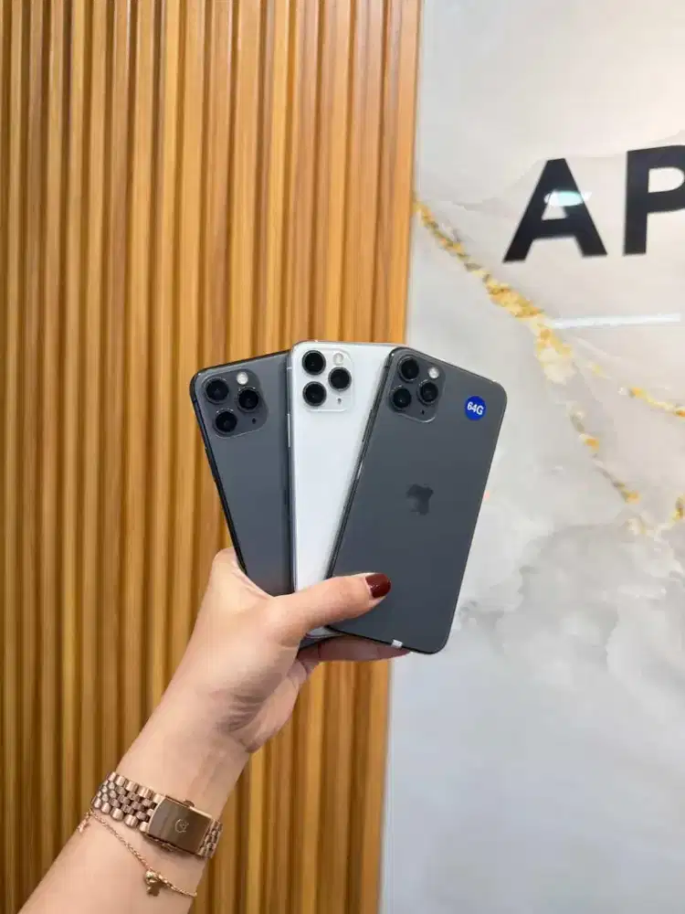 iPhone 11 Pro 64 & 256 GB