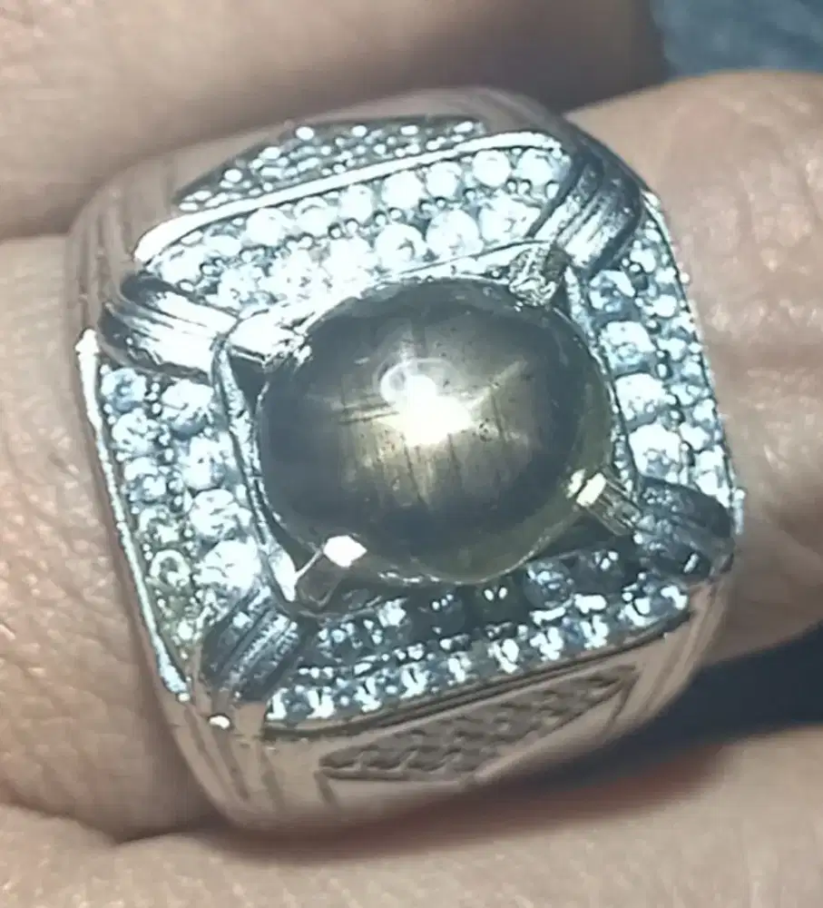 Natural black Sapphire star bonus memo