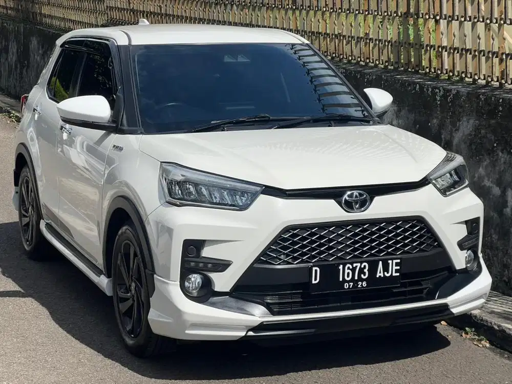 Raize GR Sport TSS AT 2021 putih