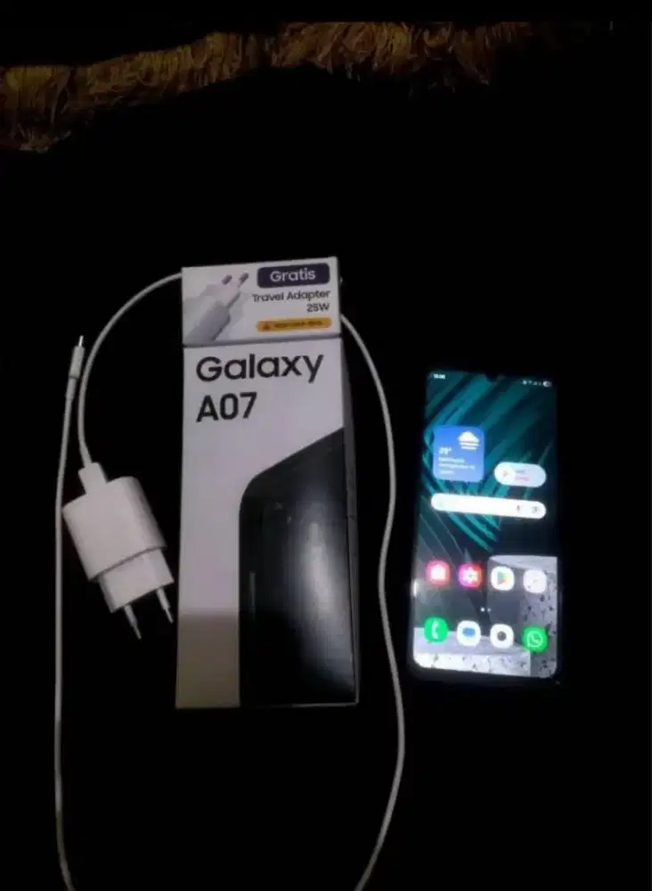 Samsung A07 like neww