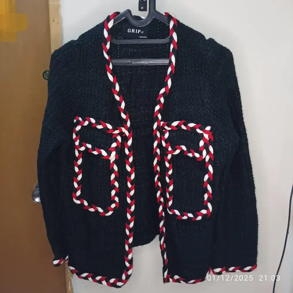 Cardigan Rajut (hitam)