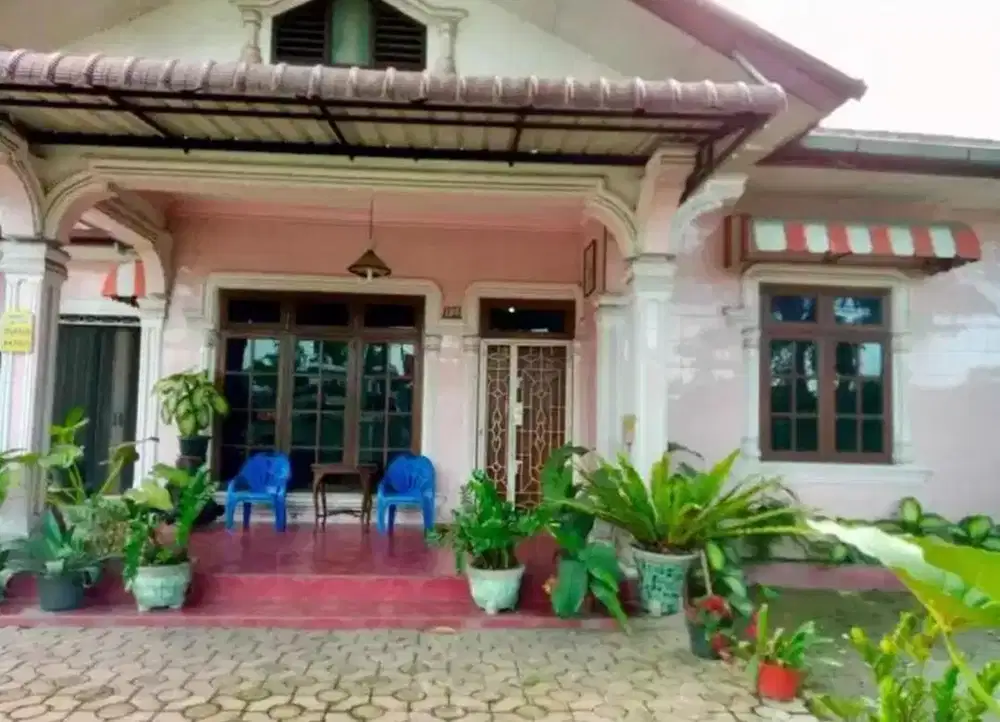 Dijual Cepat! Rumah Dijalan Utama - Lokasi Sangat Potensial