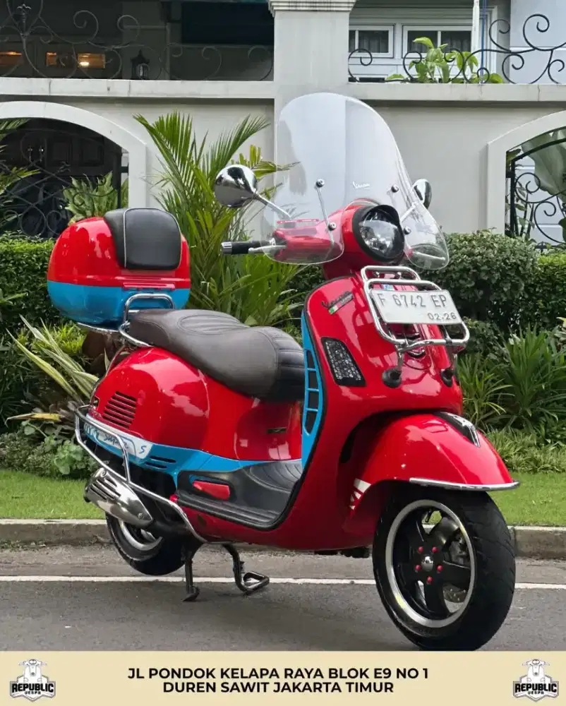 DIJUAL PIAGGIO VESPA GTS MASTERPIECE SERIES 150 3V TH 2016 PERFECT