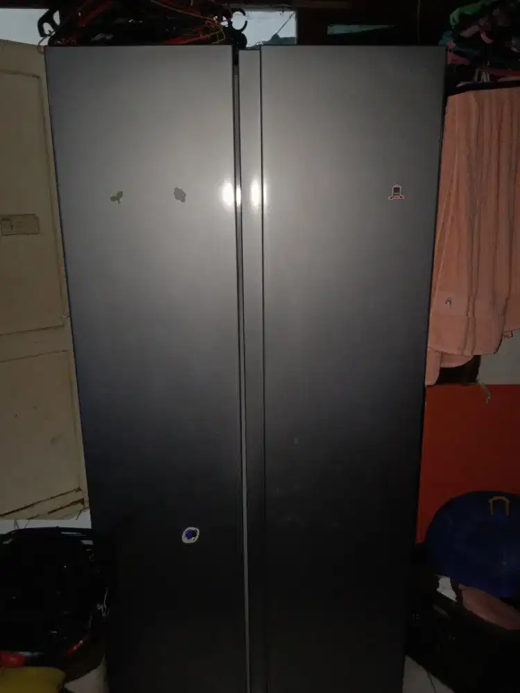 Kulkas 2 pintu side by side