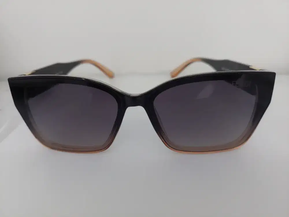 Fendi sunglasses original made in Italy